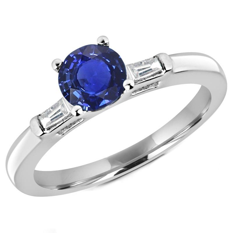 Baguette-Diamant- und runder blauer Saphirring mit drei Steinen 2.25 Karat - harrychadent.de