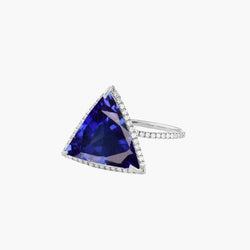 Diamant Halo Ring Trillion Shaped Deep Blue Saphir 4 Karat