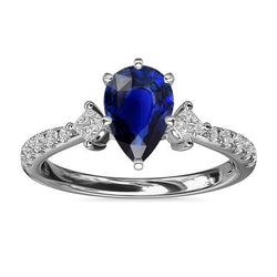 Drei-Stein-Birne-Ceylon-Saphirring mit Aus der Erde Abgebauter Natürlicher Diamantakzenten 3 Karat