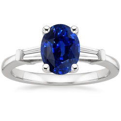 Drei Steine Ring Oval Ceylon Saphir & Baguette Aus der Erde Abgebauter Natürlicher Diamanten 3 Karat