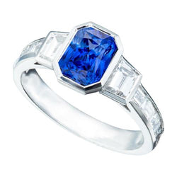Edelstein Lünette Set Strahlender Saphir Ring Aus der Erde Abgebauter Natürlicher Diamantschmuck 2,50 Karat