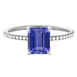 Gold-Solitär-Smaragd-Saphir-Ring mit Akzenten Aus der Erde Abgebauter Natürlicher Diamanten 3,50 Karat
