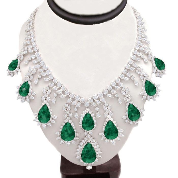 Große grüne Smaragd & weiße Diamanten 228,35 Karat Halskette Neu