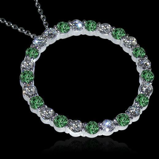 Grüne und weiße Diamant-Kreis-Anhänger-Halskette 8,75 Karat