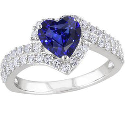 Halo Heart Natürlicher blauer Saphirring 4 Karat Aus der Erde Abgebauter Natürlicher Diamanten mit geteiltem Schaft