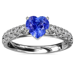 Herz-Solitär-Ring mit natürlichen blauen Saphiren und Aus der Erde Abgebauter Natürlicher Diamantakzenten 3.50 Karat