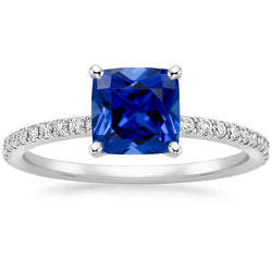 Kissen Blauer Saphir-Aus der Erde Abgebauter Natürlicher Diamant-Ring mit Pave Set Akzenten 2,75 Karat