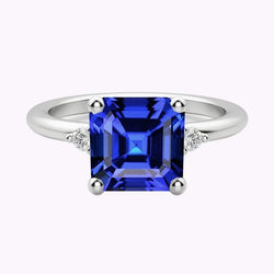 Kleiner runder Aus der Erde Abgebauter Natürlicher Diamant 3 Stein Blauer Saphir Ring Asscher Schliff 2,75 Karat