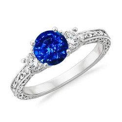 Ring mit 3 Steinen. 2.60 ct. srilankischer Saphir und Aus der Erde Abgebauter Natürlicher Diamanten. WG 14K