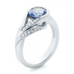Ring mit blauem Saphir und Diamanten im Rundschliff 2.50 ct Weißgold 14K