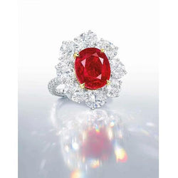 Roter Rubin im Ovalschliff mit rundem Diamantring 4,50 Karat Gold 14K