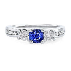 Runder Aus der Erde Abgebauter Natürlicher Diamant Kissen Saphir Edelstein Ring 2 Karat 3 Stein Stil