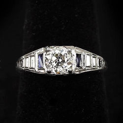 Runder Aus der Erde Abgebauter Natürlicher Diamantring Altes Europäisches Baguette Blauer Saphir 1,50 Karat