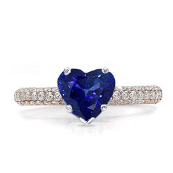 Solitär-Herz-Blauer Saphir-Ring mit Aus der Erde Abgebauter Natürlicher Diamanten in Pave-Fassung 3,50 Karat